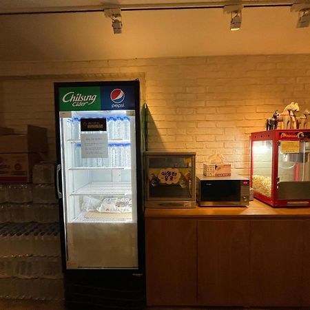 Hotel Yaja Hwajeong Station Goyang Bagian luar foto