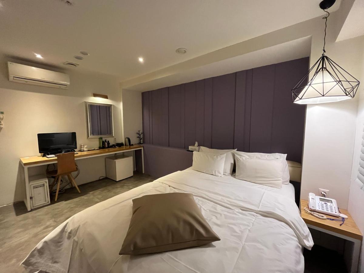 Hotel Yaja Hwajeong Station Goyang Bagian luar foto