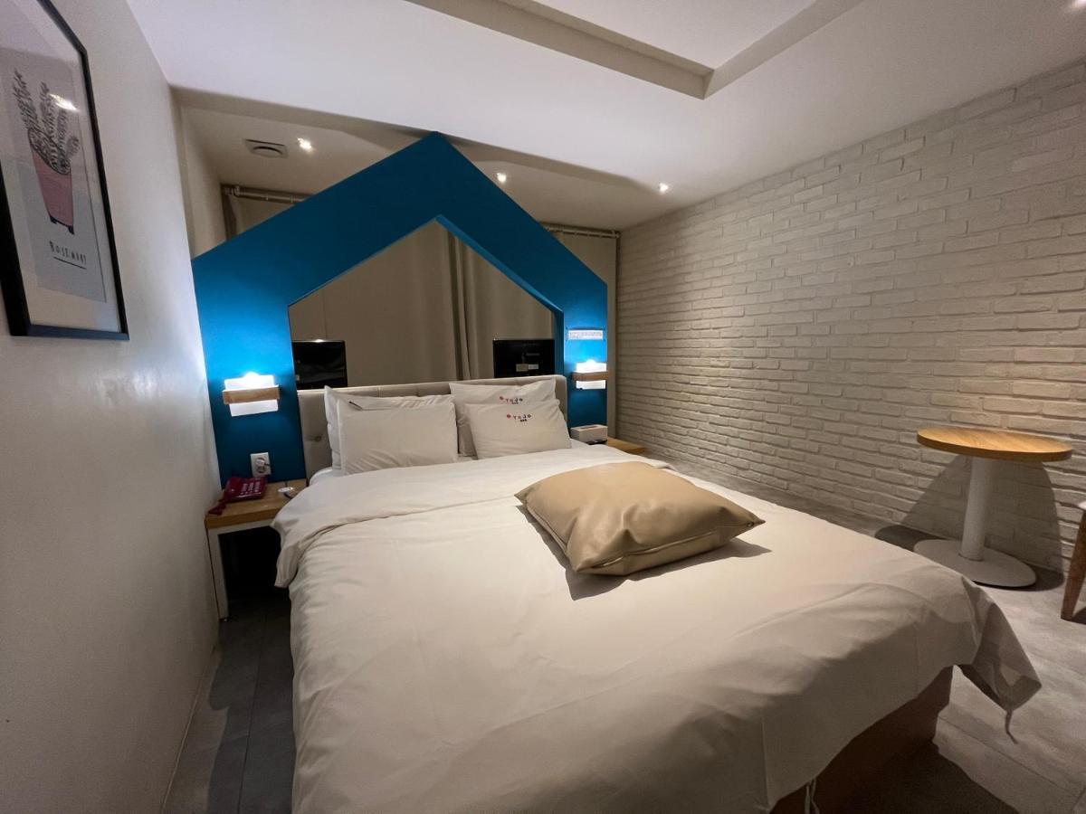 Hotel Yaja Hwajeong Station Goyang Bagian luar foto