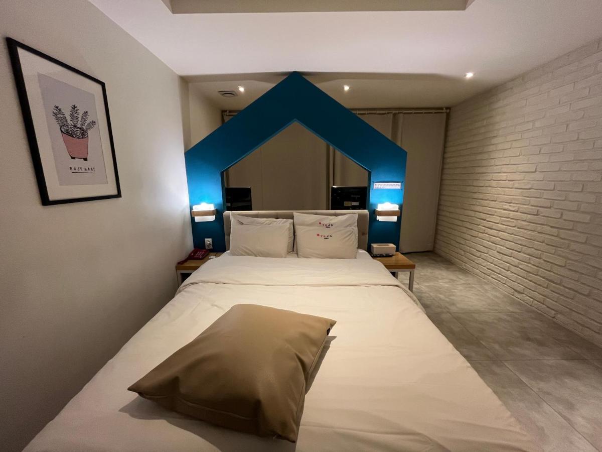 Hotel Yaja Hwajeong Station Goyang Bagian luar foto