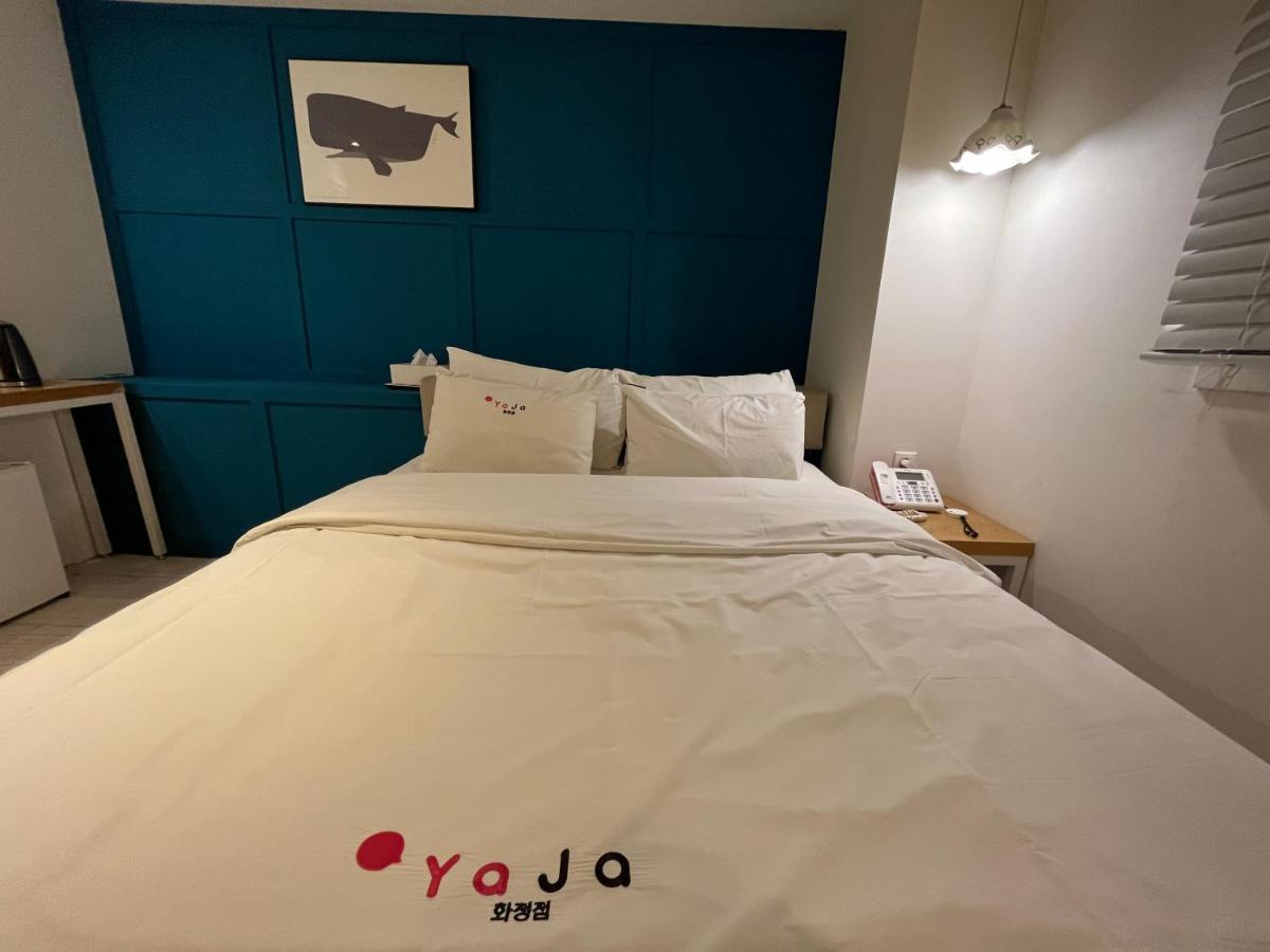 Hotel Yaja Hwajeong Station Goyang Bagian luar foto