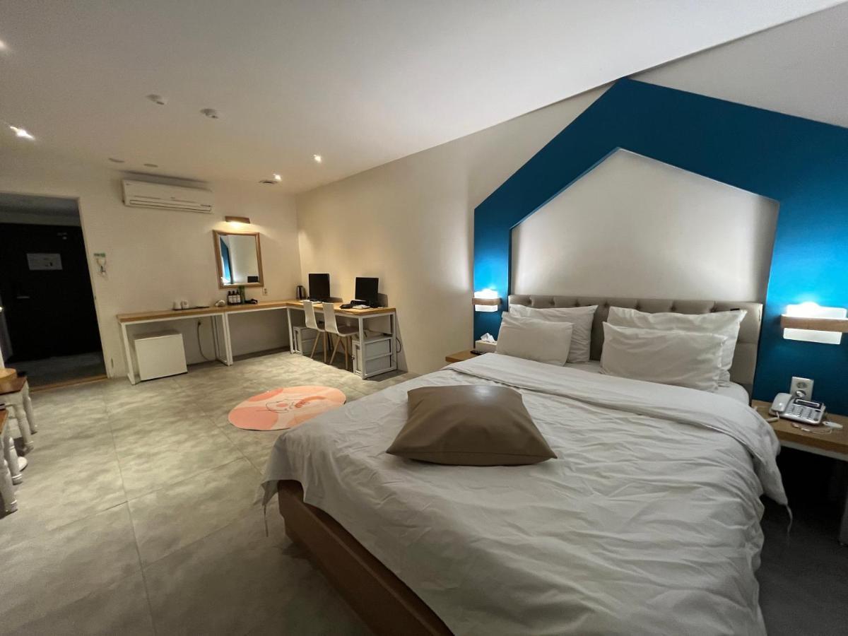 Hotel Yaja Hwajeong Station Goyang Bagian luar foto
