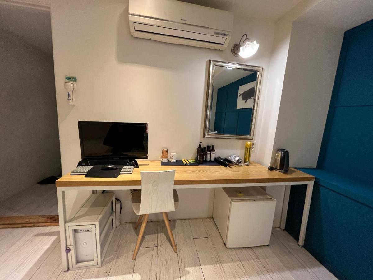 Hotel Yaja Hwajeong Station Goyang Bagian luar foto