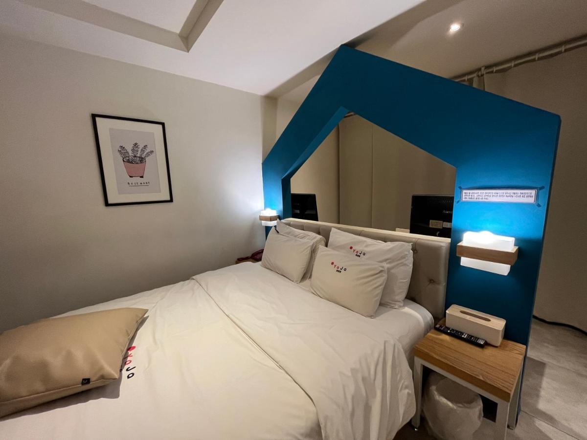 Hotel Yaja Hwajeong Station Goyang Bagian luar foto