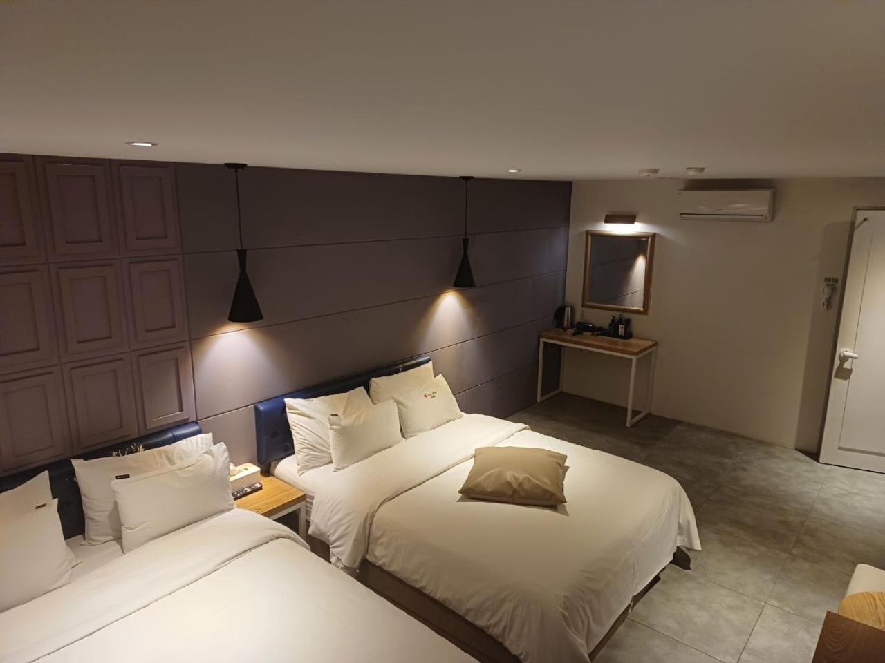 Hotel Yaja Hwajeong Station Goyang Bagian luar foto